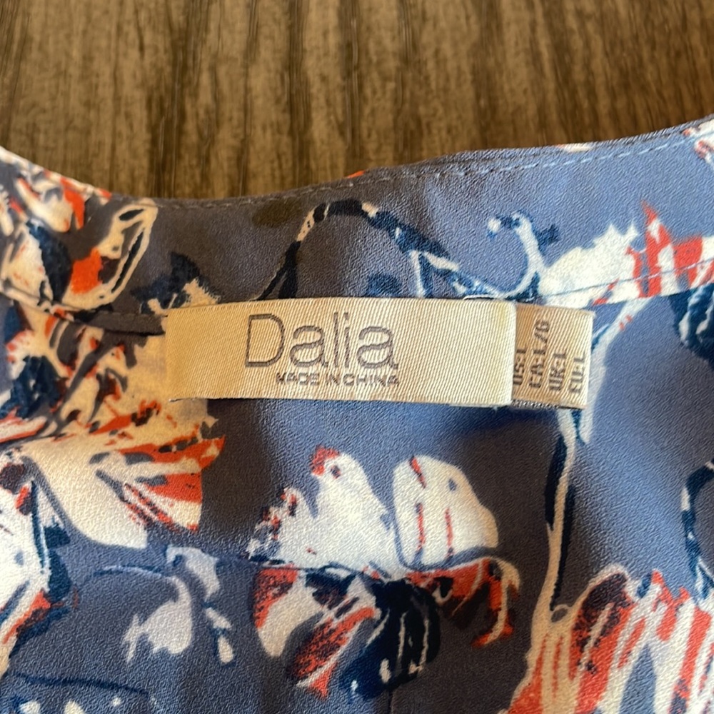 DALIA sleeveless blouse LARGE - Picture 3 of 4